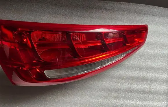 Audi Q3 8U Tailgate rear/tail lights 8U094509320S