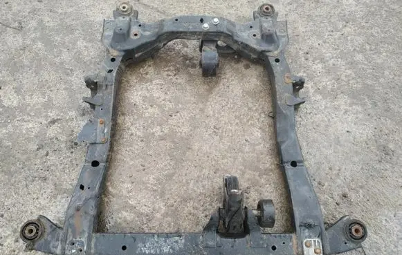 Opel Zafira C Front subframe