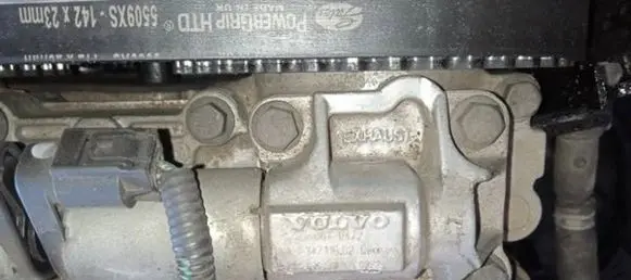 Volvo XC90 Camshaft vanos timing valve 8670422 F34711602