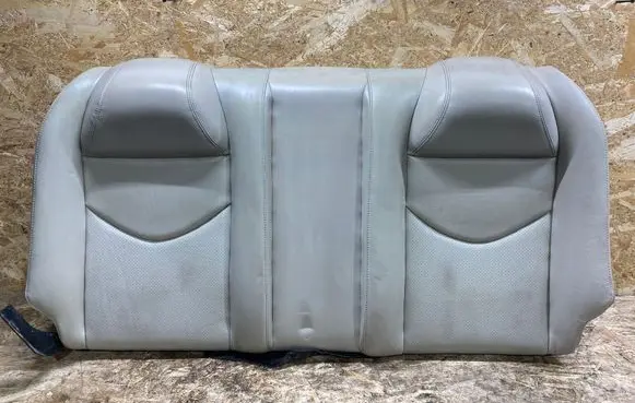 Infiniti G37 Rear seat 