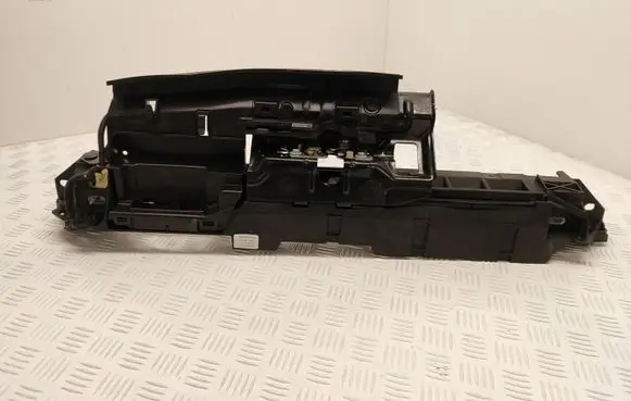 Peugeot 308 Top upper radiator support slam panel 9846210680