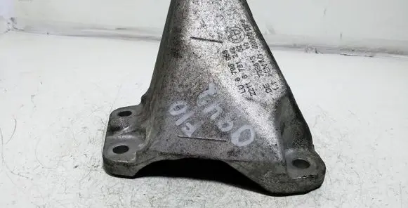 BMW 5 F10 F11 Engine mounting bracket 6795958 22116781242