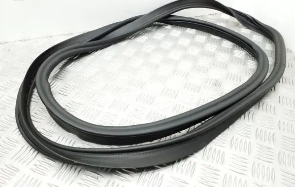 Audi A1 Trunk rubber seal (body) 8X3827705