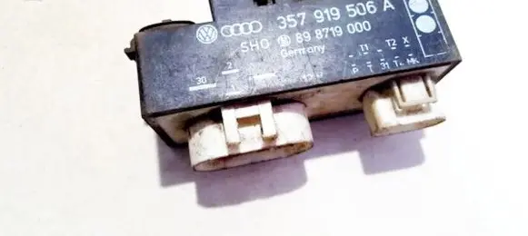 Volkswagen Golf III Coolant fan relay 357919506a 898719000