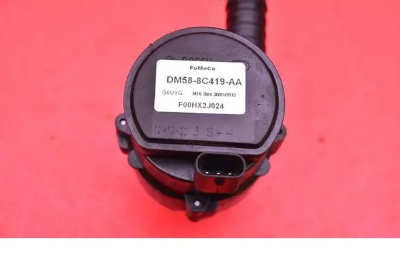 Ford Grand C-MAX Water pump DM588C419AA