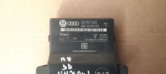 Volkswagen Touran I Other control units/modules 1K0907530E