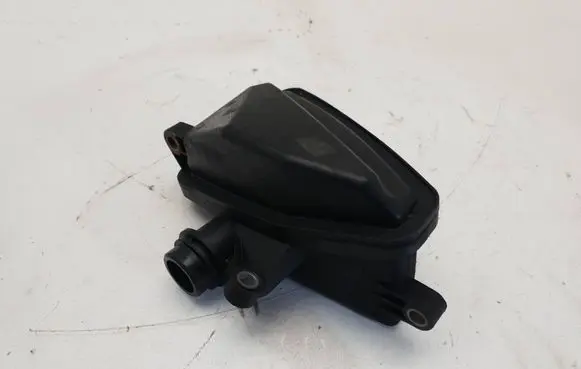 Mercedes-Benz S W221 Intake resonator A6421400087