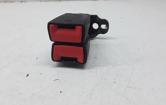 Ford Focus Middle seatbelt buckle (rear) 4M51A613K21AA
