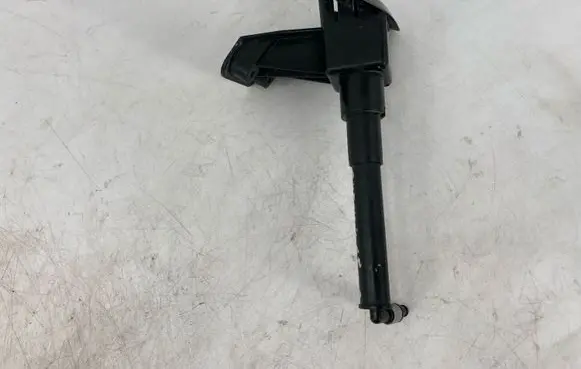 Toyota Avensis T270 Headlight washer spray nozzle 8520705041