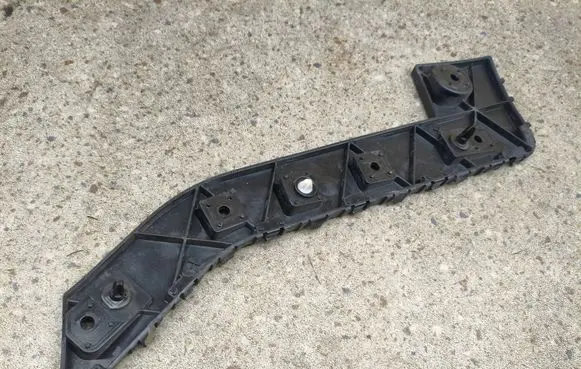 Ford Explorer VI Bumper support mounting bracket corner LB5B17E851A