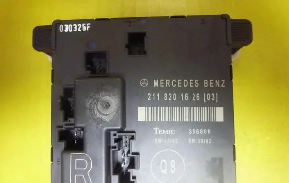 Mercedes-Benz E W211 Door control unit/module A2118201626 AB017