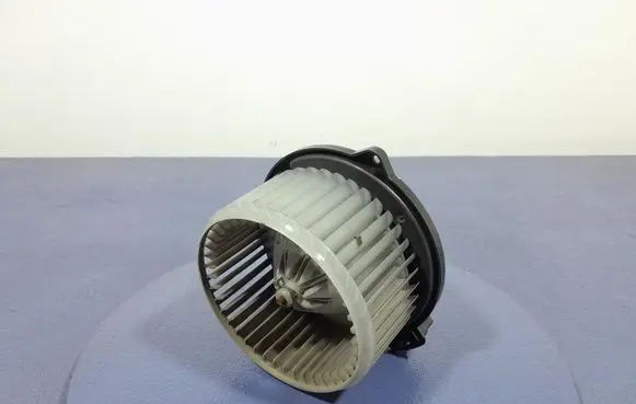 Toyota Avensis Verso Heater fan/blower MF0160700610