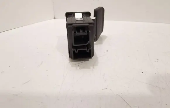 Opel Mokka AUX in-socket connector 20874710