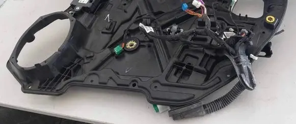Dodge Charger Front door window regulator with motor