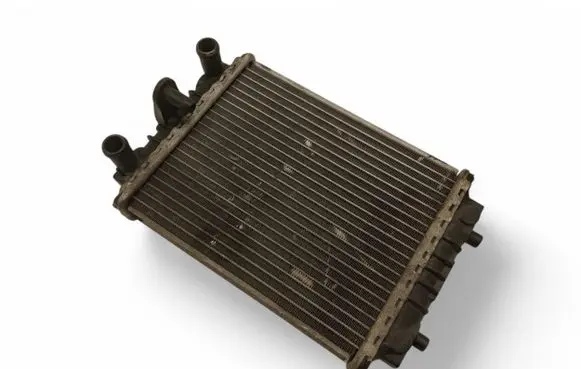 Audi Q5 SQ5 Coolant radiator 8K0121212B