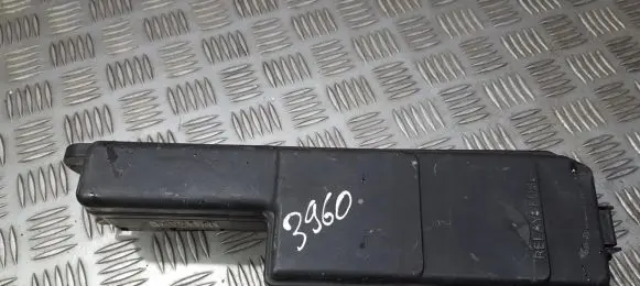 Toyota Avensis T220 Fuse box set