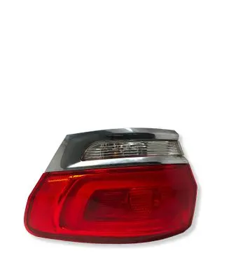 Jeep Grand Cherokee Rear/tail lights P68110000AE 091515A
