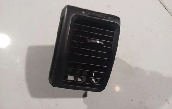 Honda Accord Dash center air vent grill