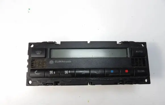 Volkswagen PASSAT B5 Climate control unit 3B1907044D