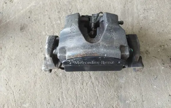 Mercedes-Benz GLE (W166 - C292) Front brake caliper 4896Rh