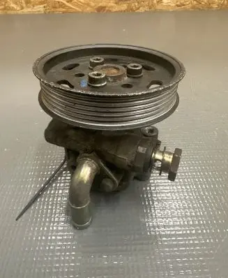 Volkswagen Sharan Power steering pump 038145255B