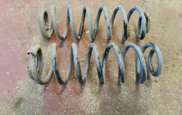 Peugeot 3008 I Rear coil spring