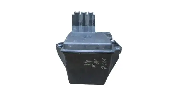 Vacuum air tank
