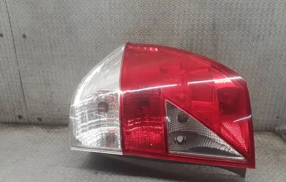 Honda FR-V Rear/tail lights