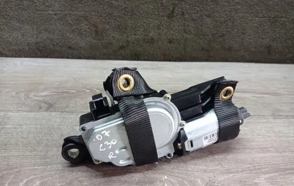 Volvo C30 Rear window wiper motor 53028312 31217000