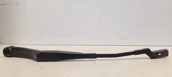 KIA Ceed Front wiper blade arm F00s51f046