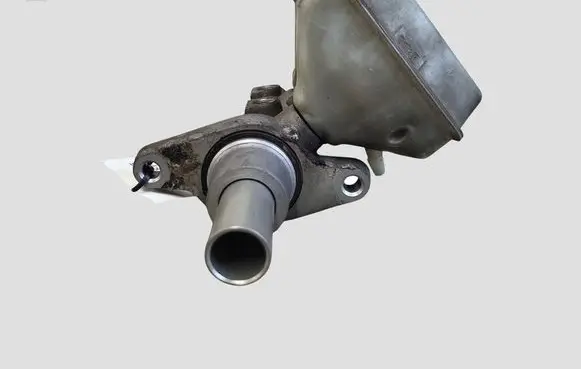 Citroen C4 Grand Picasso Master brake cylinder 9654002180 03355815253