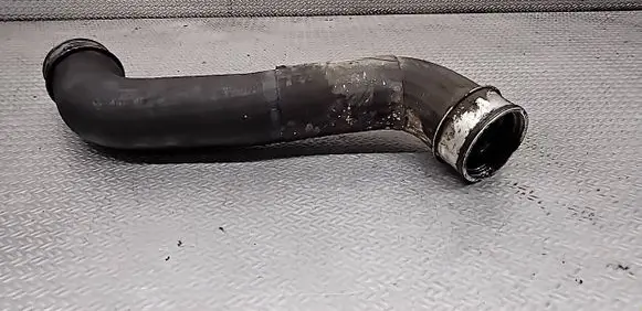 Mercedes-Benz E W211 Intercooler hose/pipe 