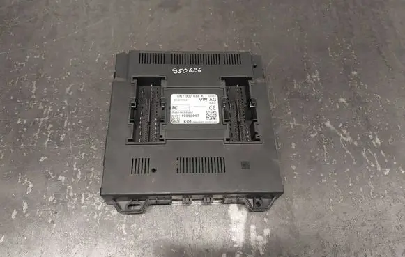 Skoda Fabia Mk2 (5J) Comfort/convenience module 6R7937086K