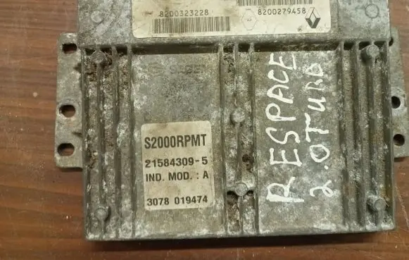 Renault Laguna II Engine control unit/module 8200323228 8200279458
