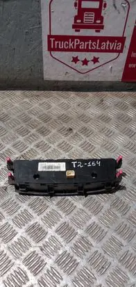 Toyota Avensis T270 Climate control unit 5590005360 T2164