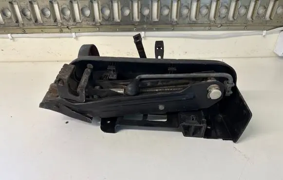Volkswagen Caddy Lift Jack 2K0012113