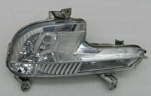 Peugeot 508 Front fog light 9670476280