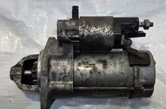 Opel Mokka Starter motor 55572439