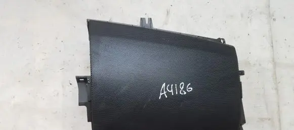 Nissan X-Trail T30 Glove box 68275EQ300