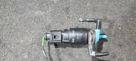 Volkswagen Polo III 6N 6N2 6NF Windscreen/windshield washer pump 090891113