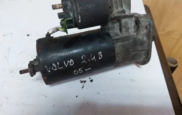 Volvo V70 Starter motor 1005821794