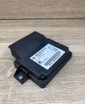 Volkswagen Tiguan Hand brake control module 5N0907801E 17358401B