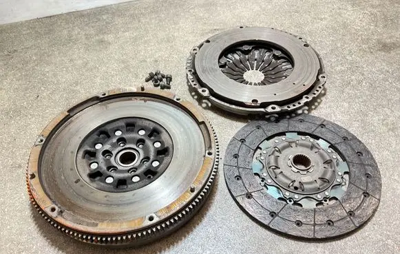 Volkswagen Crafter Clutch set kit 03N105266L 141123