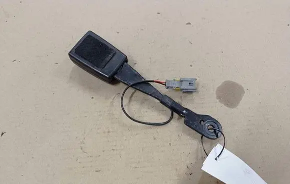 Citroen C5 Rear seatbelt buckle 34012654