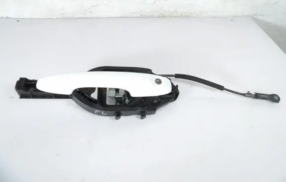 Ford Focus Front door exterior handle JX7B-A219A65-AAH