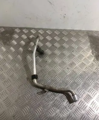 Engine coolant pipe/hose