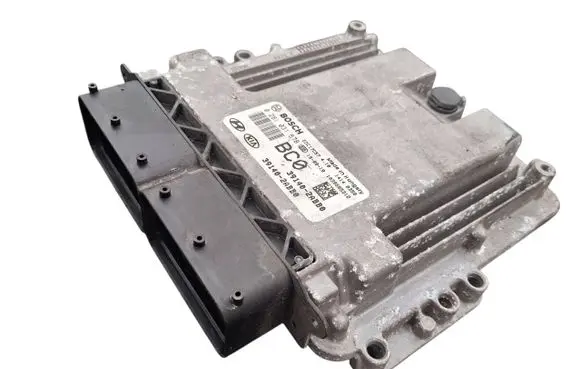 Hyundai i30 Engine control unit/module 391402ABB0 0281031578