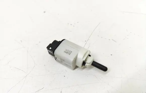 Peugeot 208 Brake pedal sensor switch 9813503180
