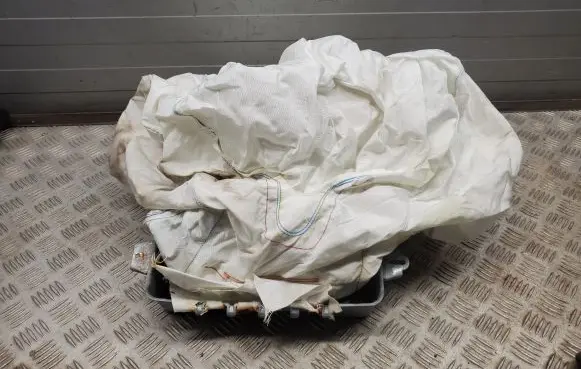 Jeep Grand Cherokee Passenger airbag P68195938AA