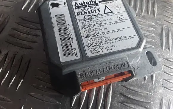 Renault Laguna I Airbag control unit/module 550449200 7700414215D